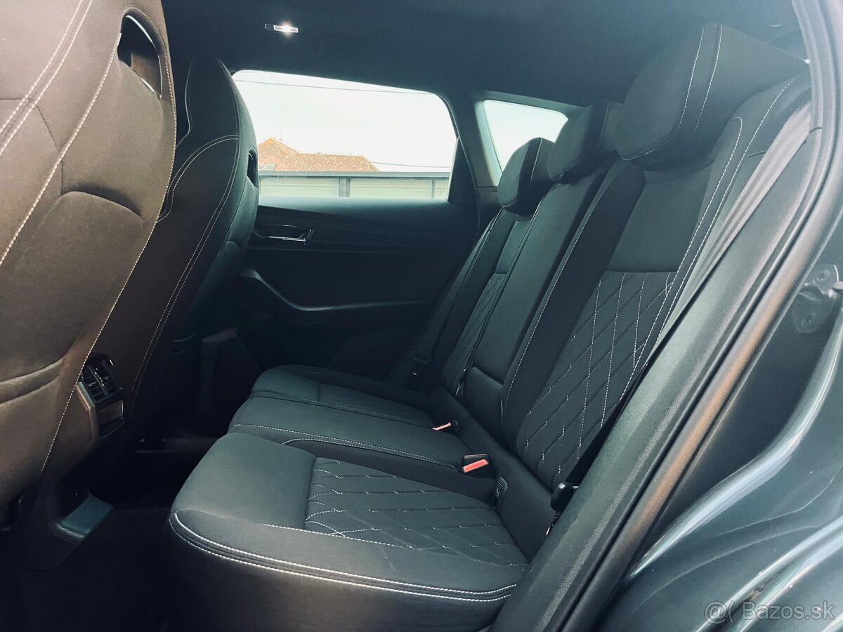 Škoda Karoq 1.5 TSI ACT Sportline DSGl - 12