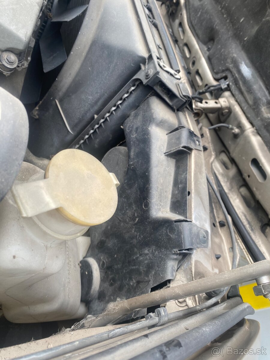 Rozpredam BMW e34 520ia - 12