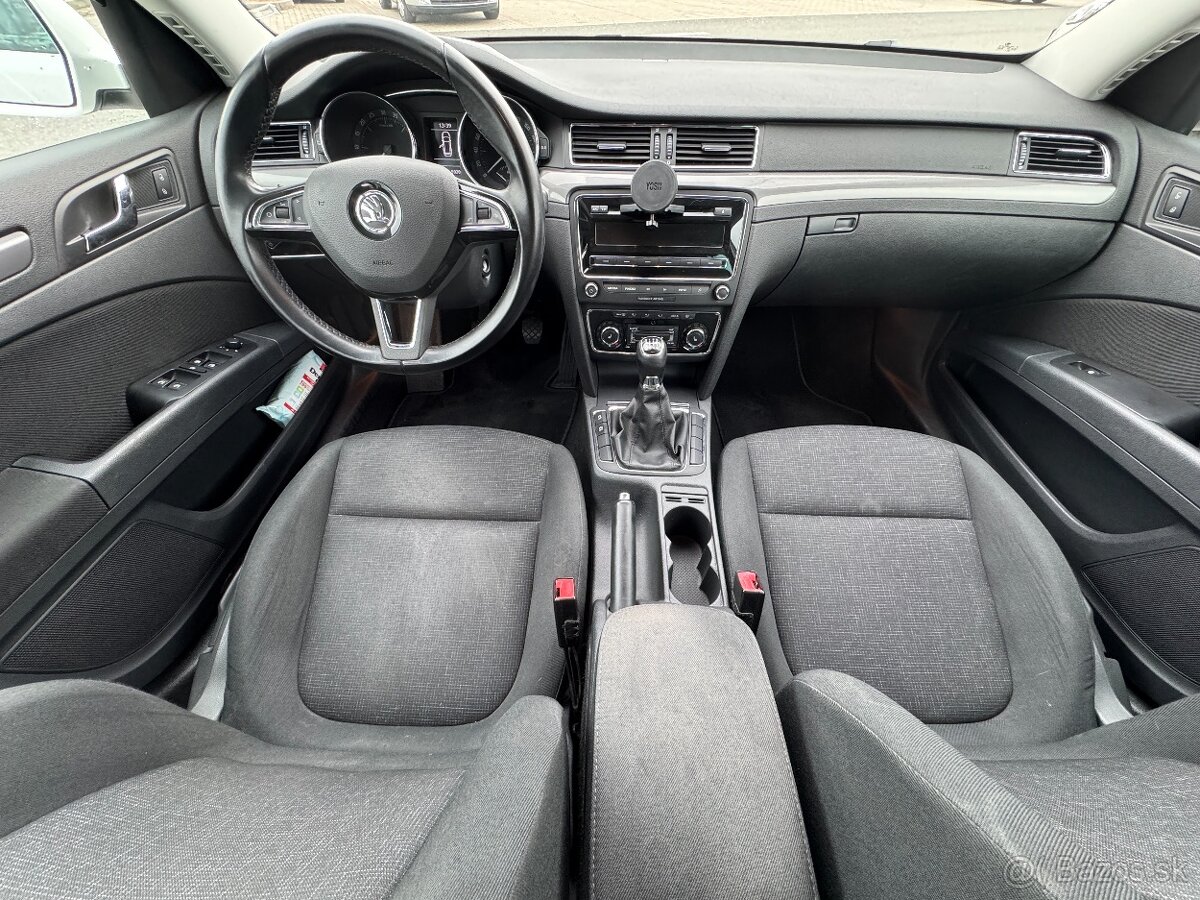 Škoda Superb 2.0TDi 103kW - 12