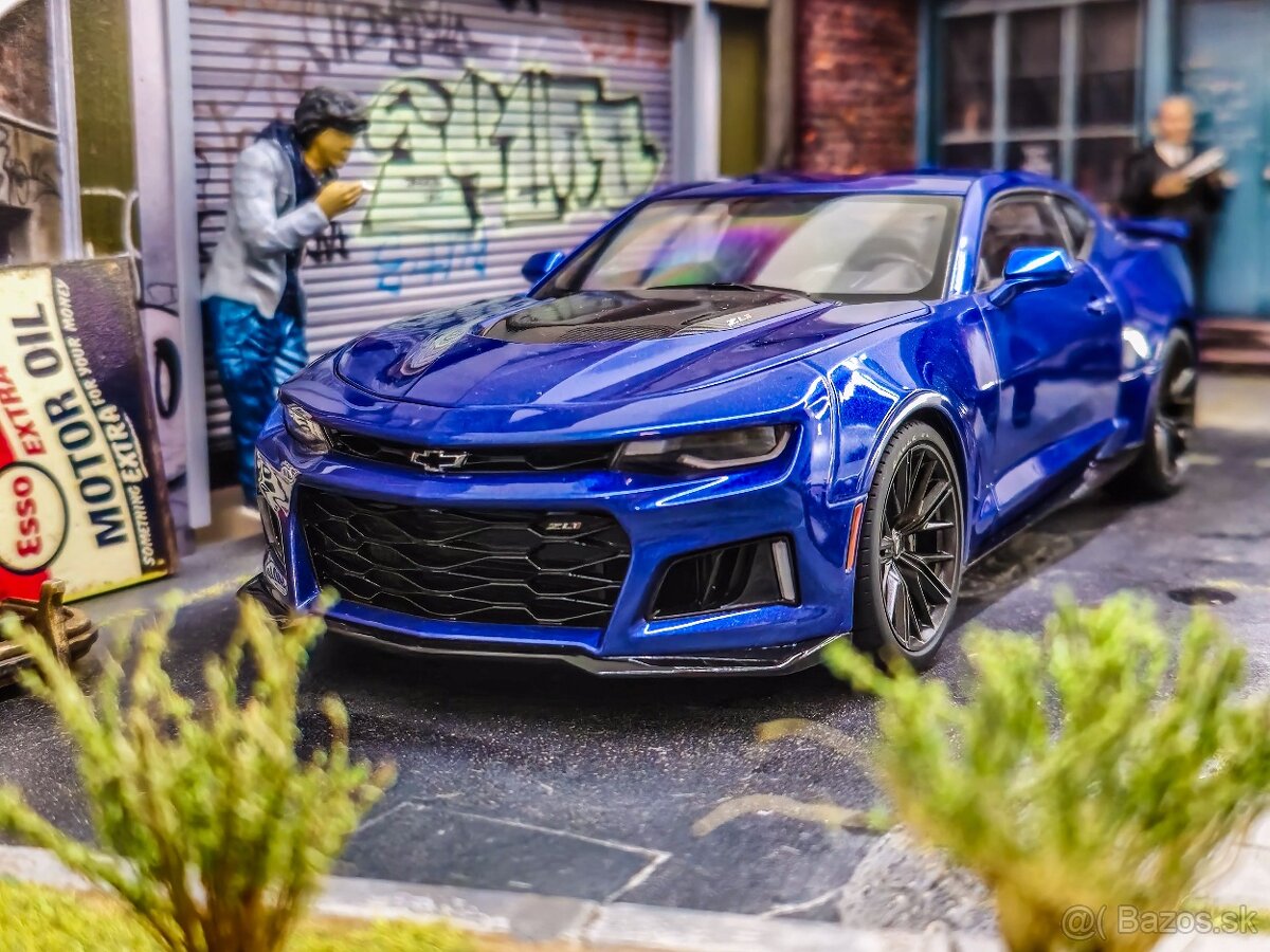 Chevrolet Camaro ZL1 2017 1:18 Autoart - 12