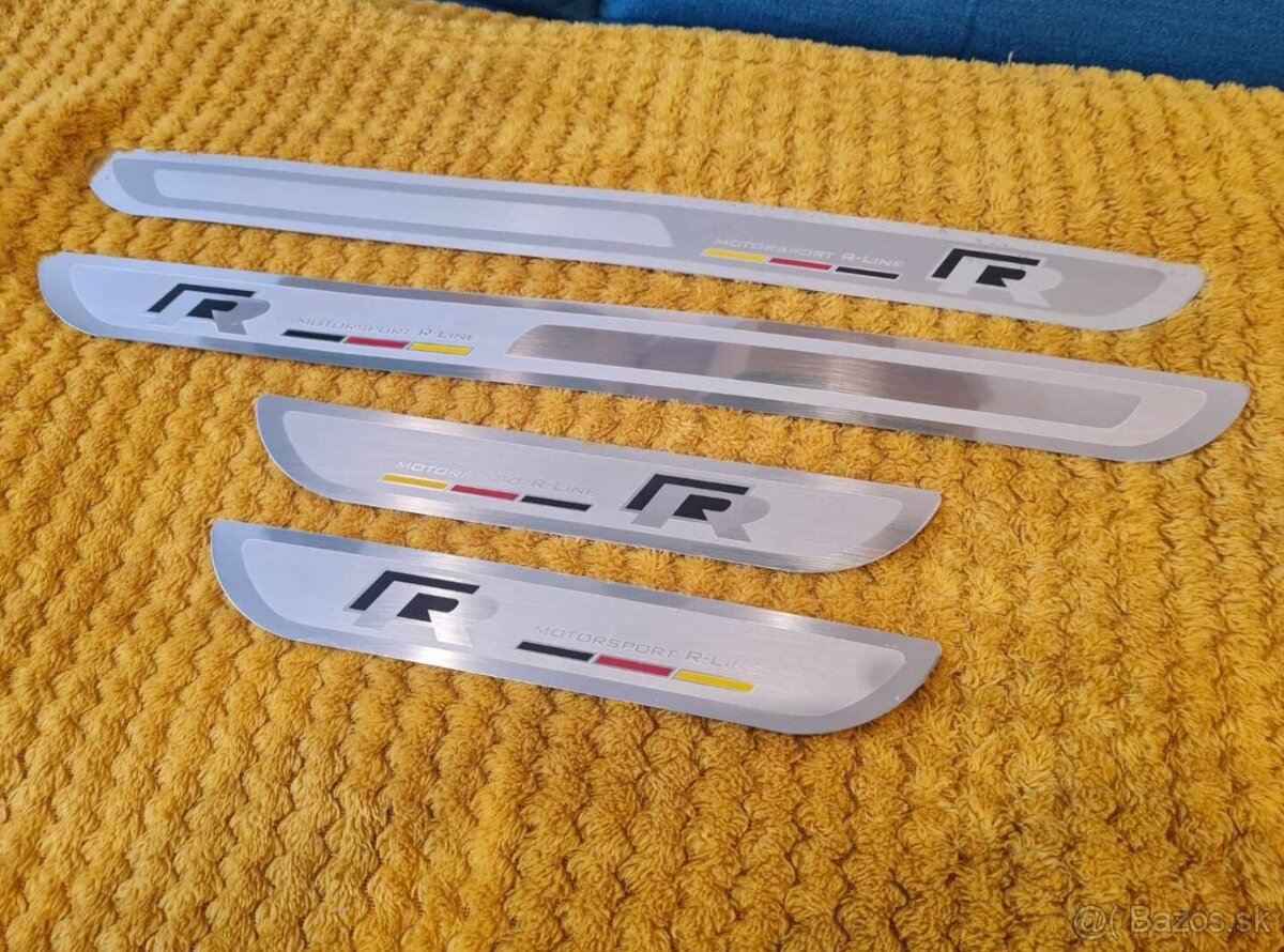 R-LINE prahové lišty VOLKSWAGEN - 12