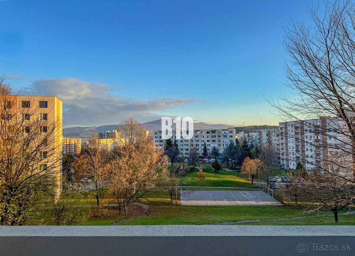 Veľký 3-izbový byt- 2x balkón- Klimatizácia - 12