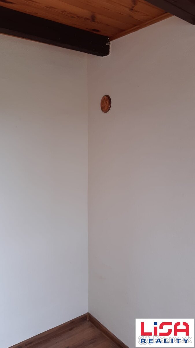 Hľadáte únik z ruchu mesta s vlastnením kúsku prírody priam - 12