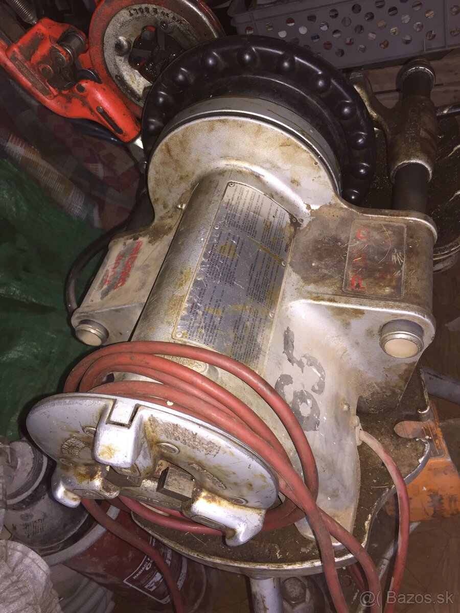 stavebný materiál- stroje - 12