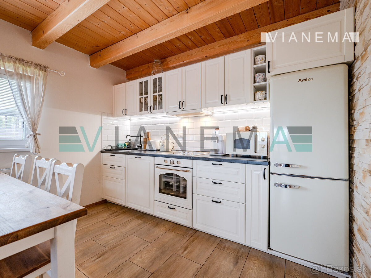 IBA U NÁS Wellness chata so súpisným číslom na hranici SR/Č - 12