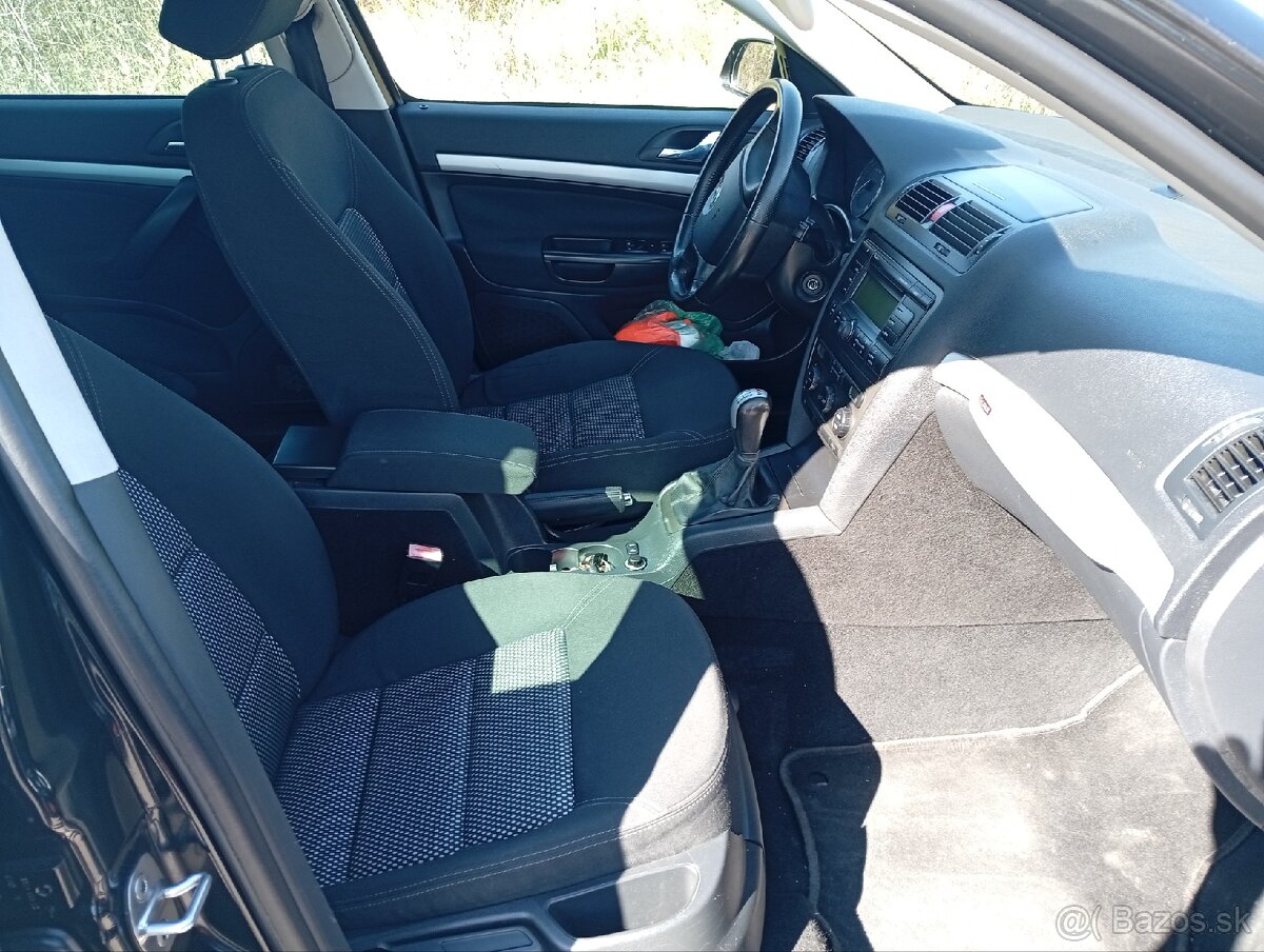 Škoda Octavia Combi 4x4 Scout - 12