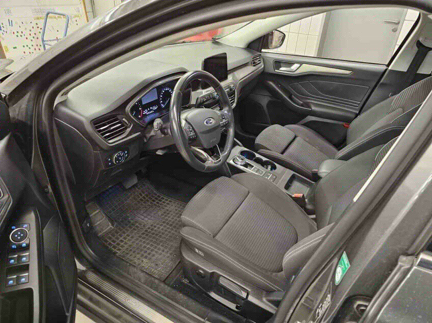 Ford Focus Kombi 1.5 TDCi EcoBlue Titanium A/T 8 - 12
