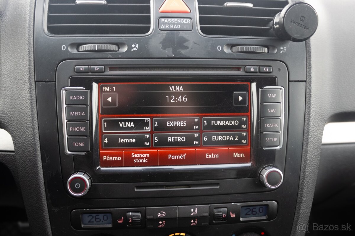 Volkswagen Golf GTI - 12