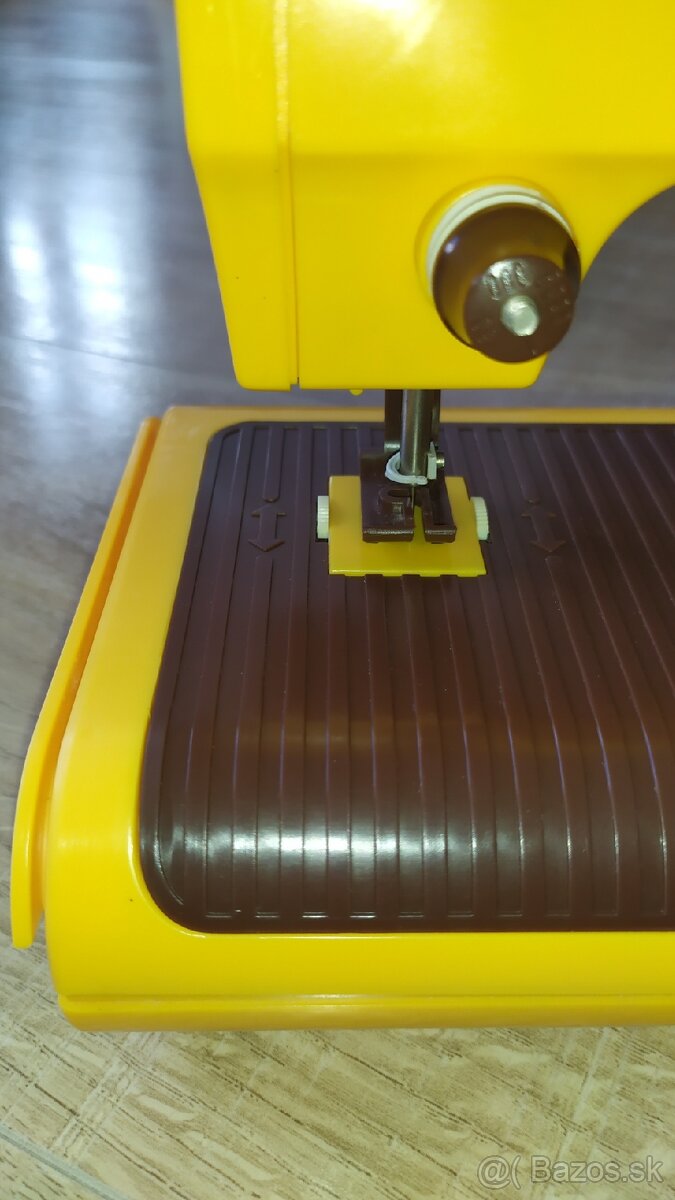 Predám detský retro šijací stroj PIKO Gabriela - 12