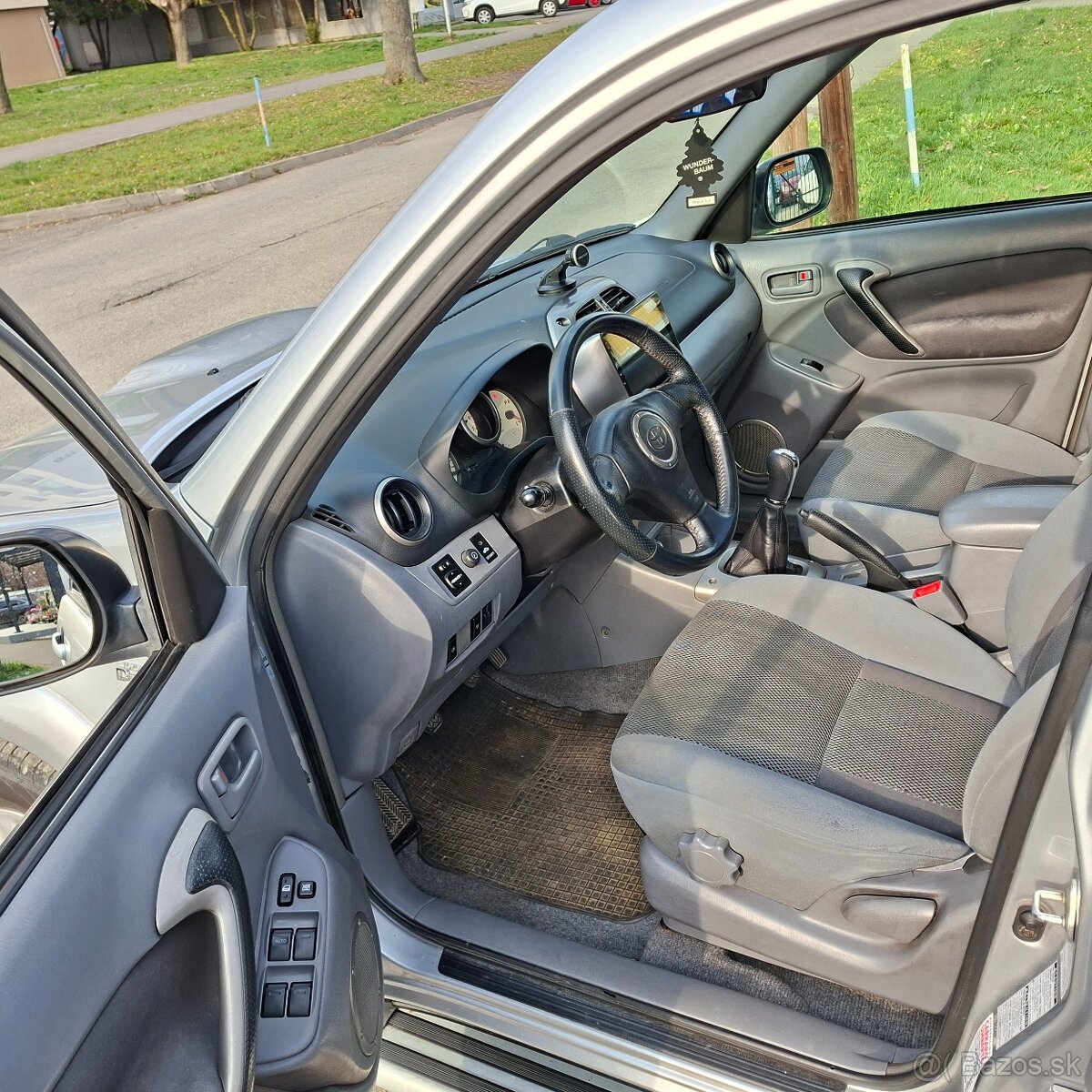 Toyota RAV4 2.0 D-4D 5D 4x4 diesel - 12