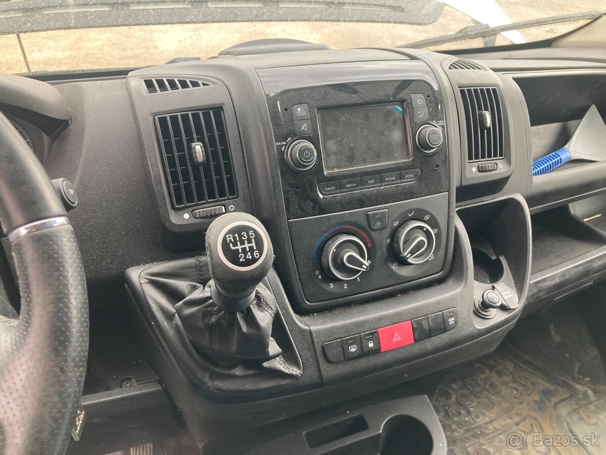 Peugeot Boxer 2.2 121 kW L4H2 - 12