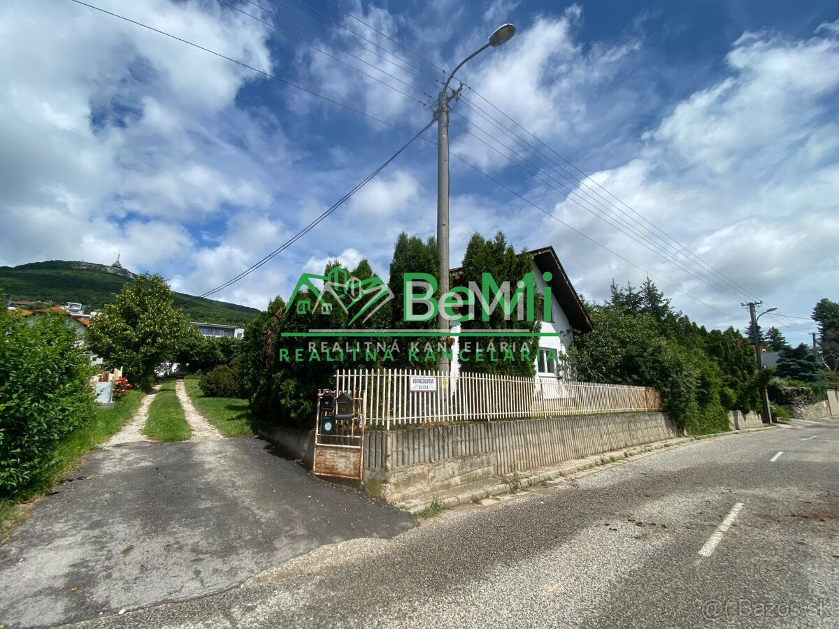 Nitra Zobor rodinný dom , pozemok 1 088 m2 ID 562-12-MIG - 12