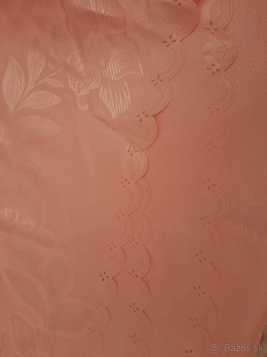 Obrusy na jedálenský stôl - 12