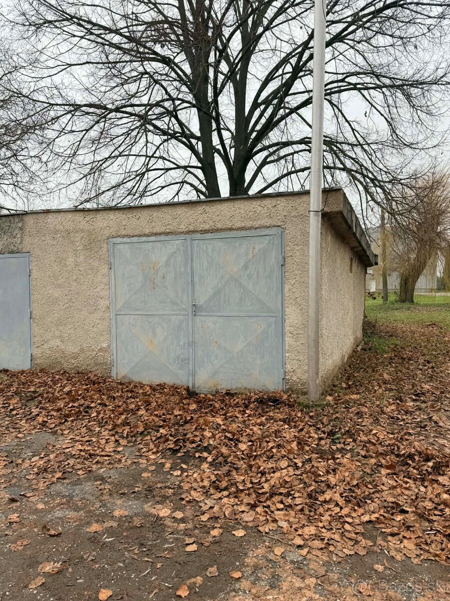 Veľký 4 izbový byt Valaliky s garážou. - 12