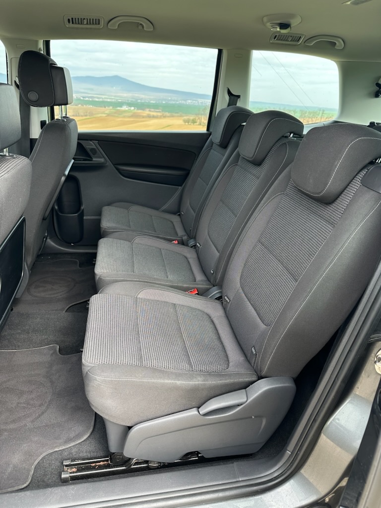 Volkswagen Sharan 2.0 CR, 110 kW, DSG, rok 2017, 7 miestne - 12