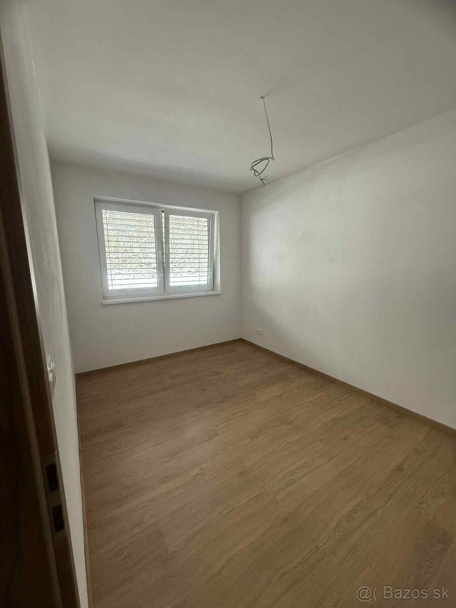 Novostavba k okamžitému nasťahovaniu - 12