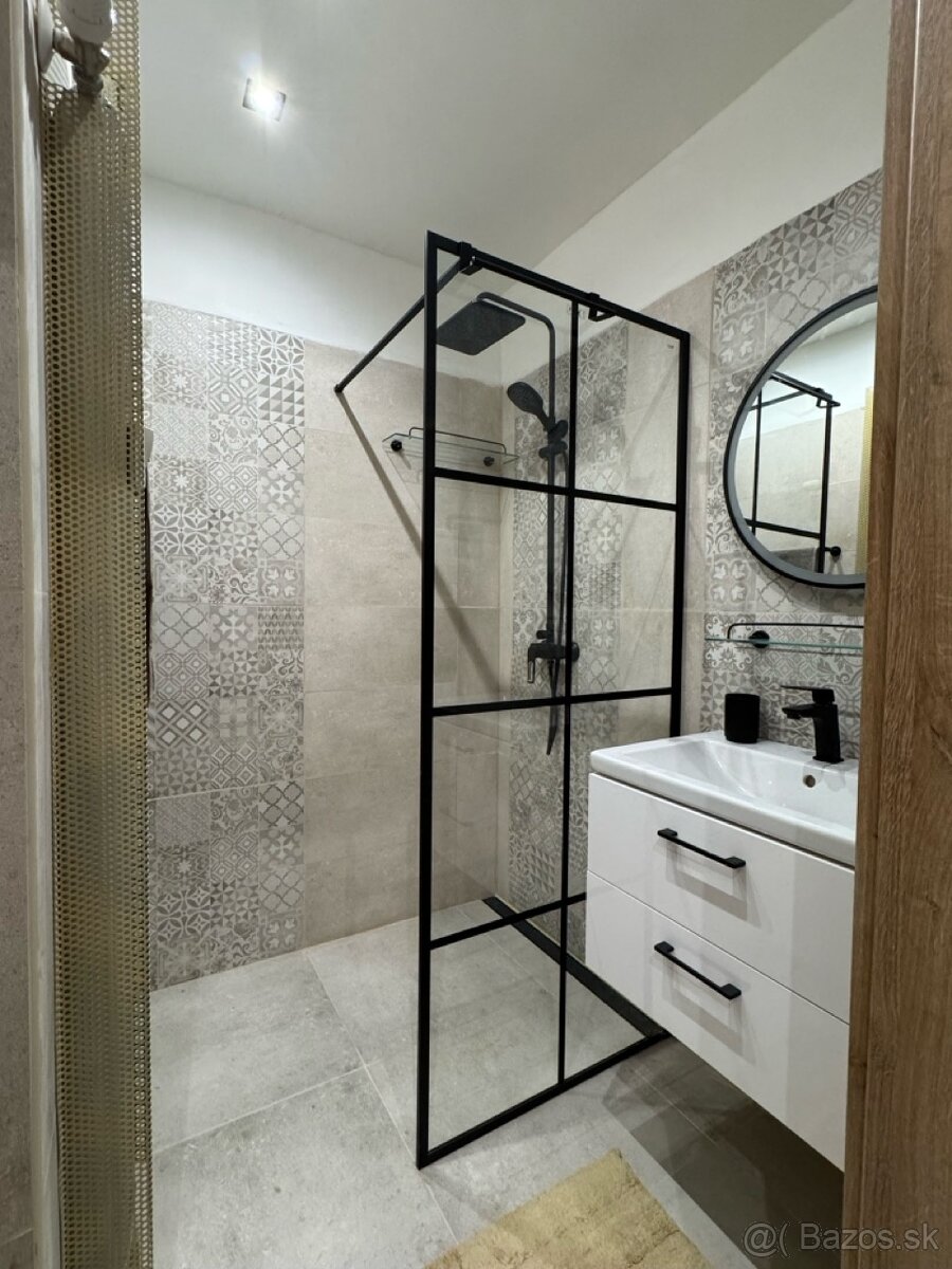 Na predaj 1,5-izb. byt v centre Senice - 12