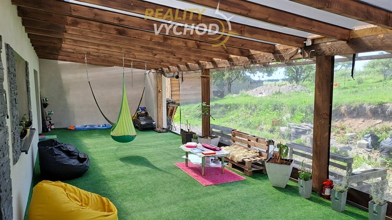 Rodinný dom s bazénom za cenu bytu - 12