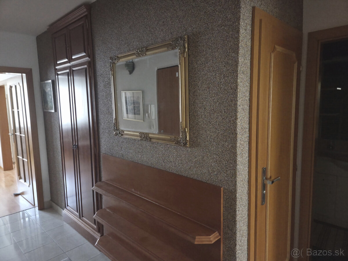 Trojizbový byt v Piešťanoch - 12