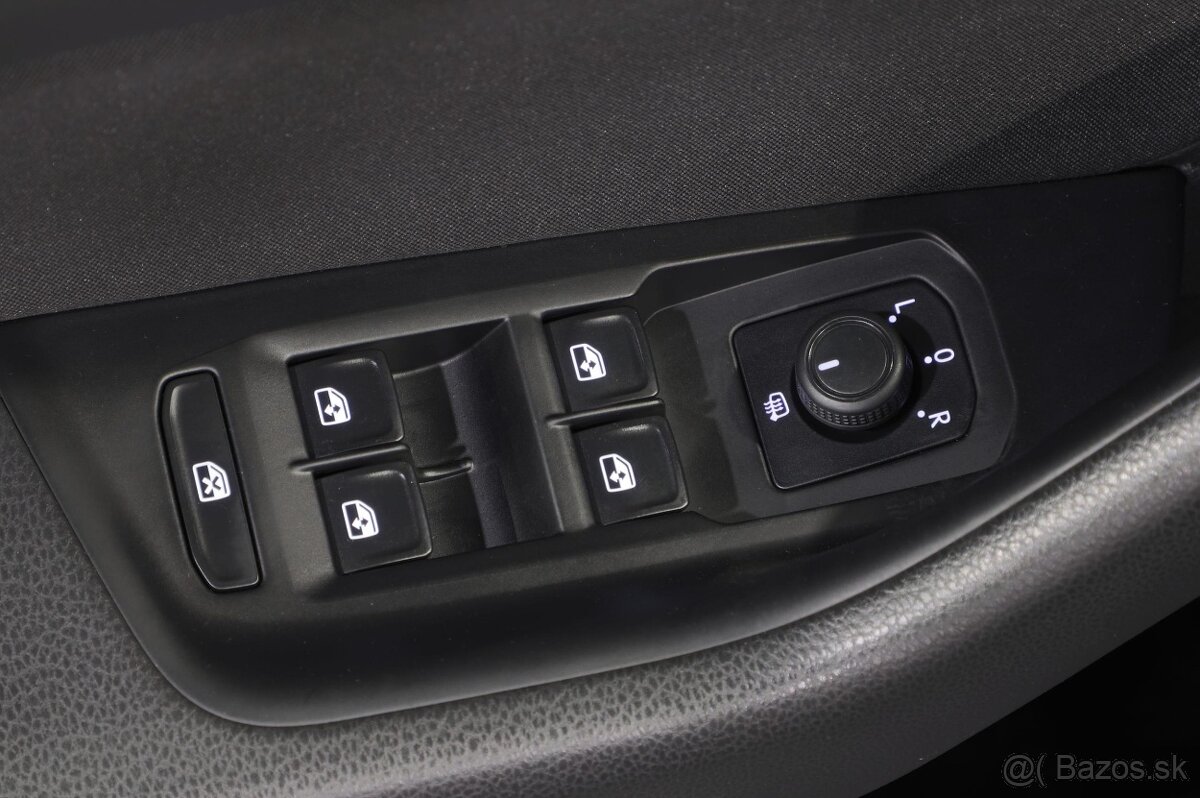 Volkswagen Passat B8 Variant 2.0 TDI 110kW DSG automat - 12