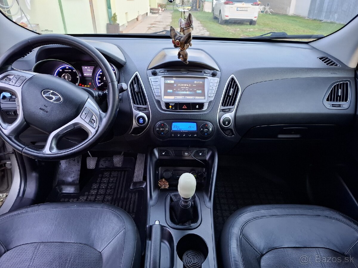 Hyundai ix35 2.0 CRDi VGT Premium 4x4 - 12
