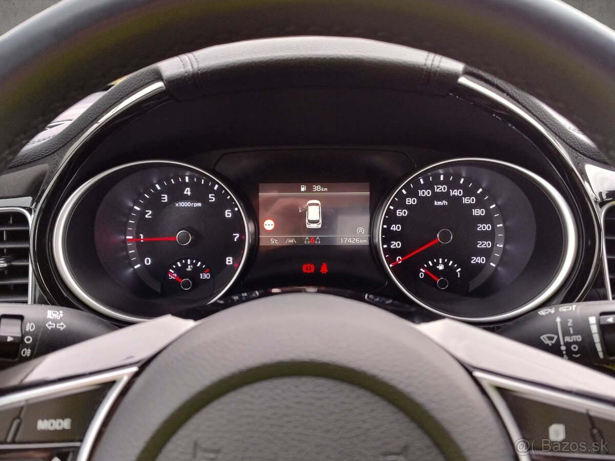 Kia Ceed SW 1.5 T-GDi M6 GOLD - 12