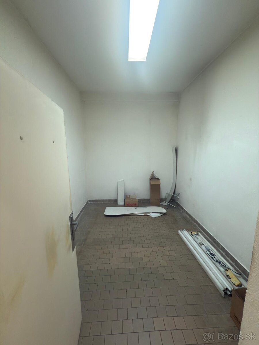 Komerčný priestor na predaj – Šaľa, pri TESCO - 12