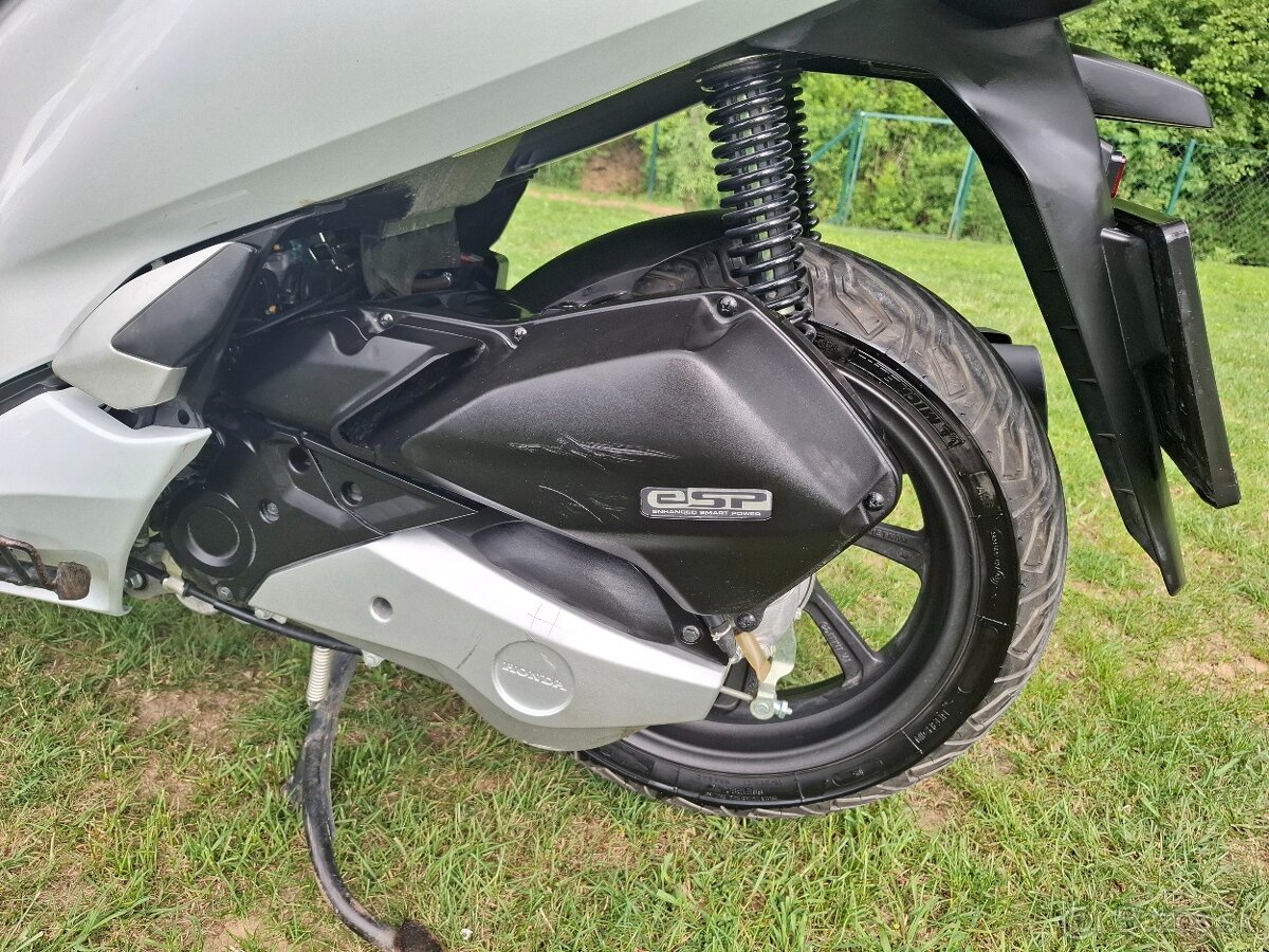 Honda PCX125 - 12