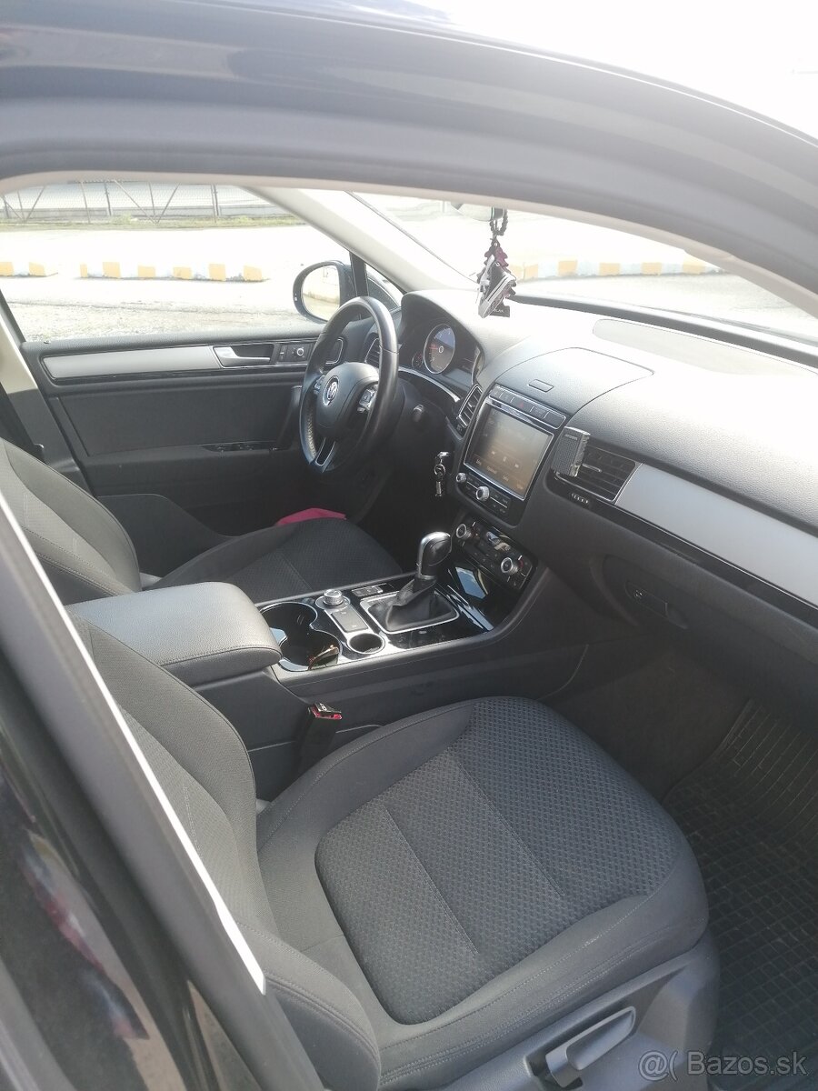 VW TOUAREG 3.0 V6 TDI 193 KW - 12