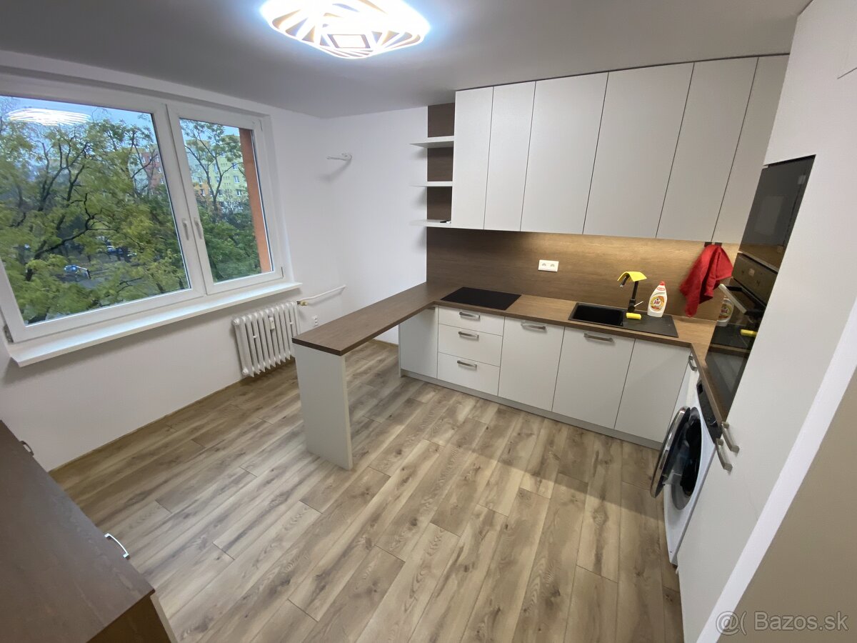 Prenajmem útulný 1,5-izbový byt v Ružinove pri OC Retro - 12