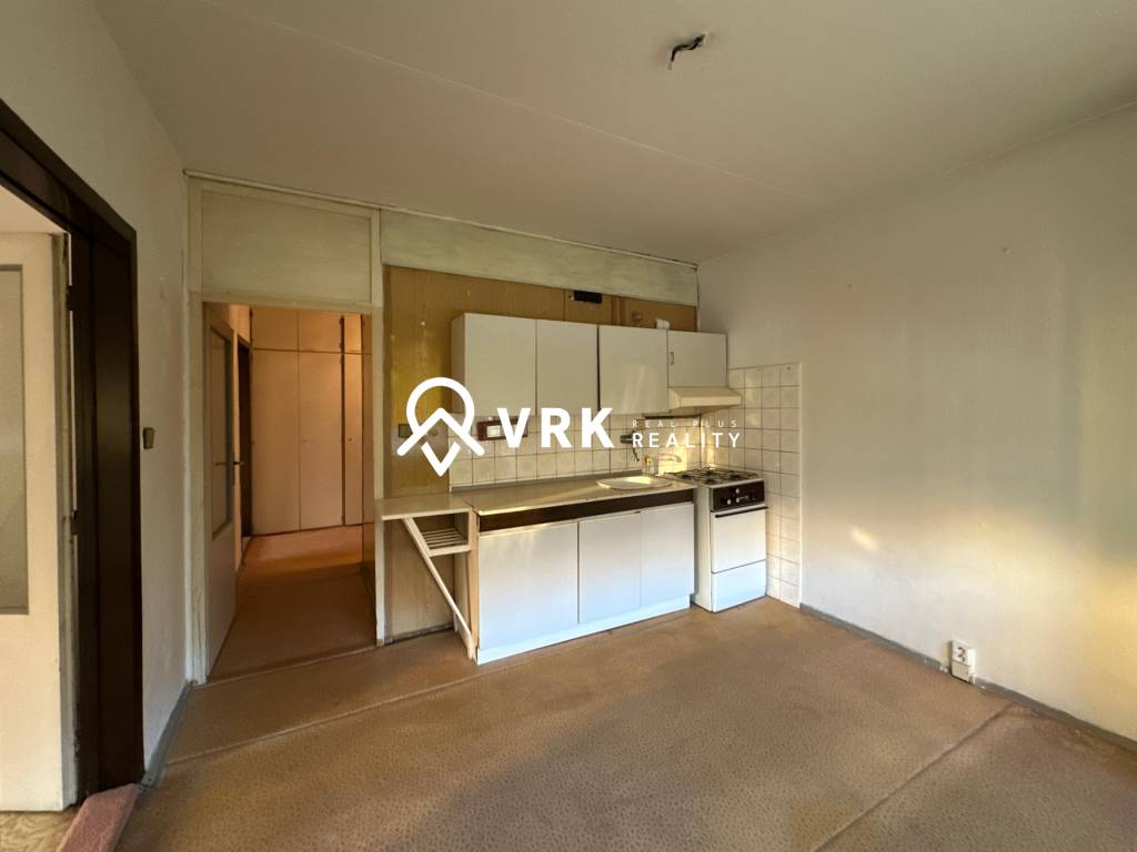 2 IZBOVÝ BYT, KOŠICE - SÍDL. DARGOVSKÝCH HRDINOV - FURČA - 12