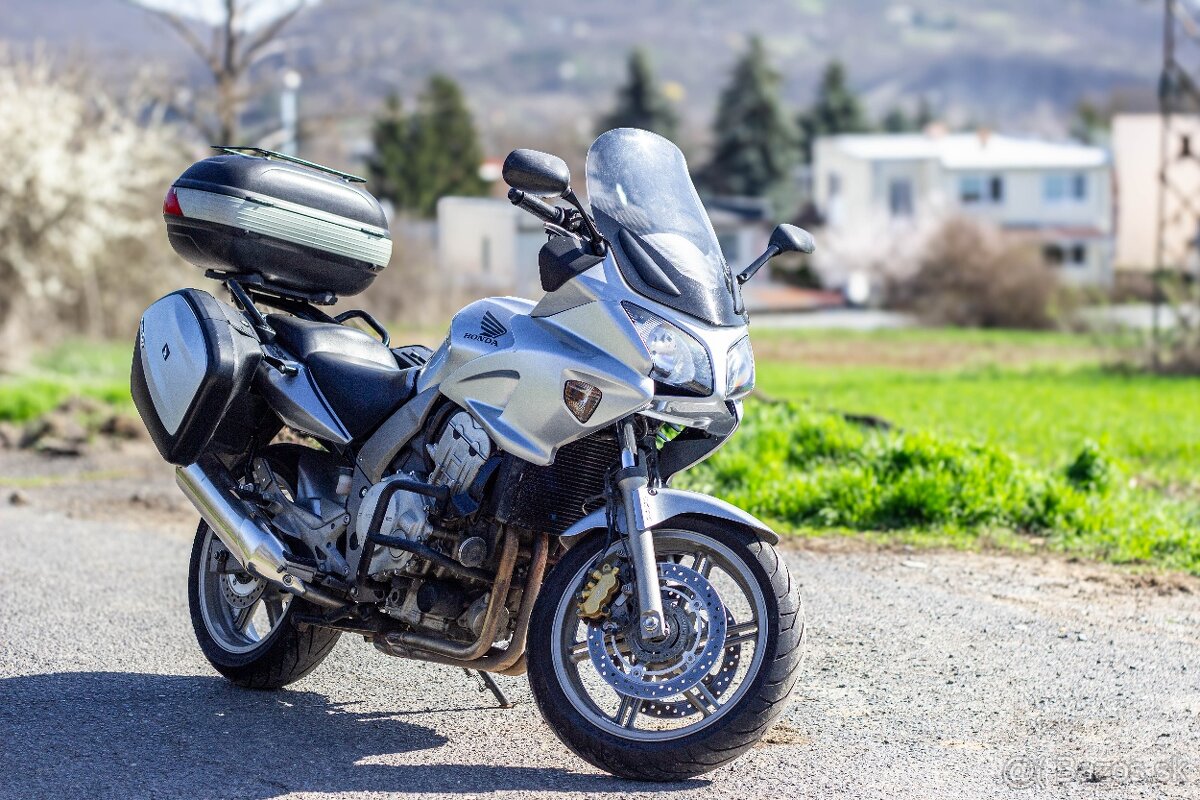 Pedám Honda CBF 1000 - 12