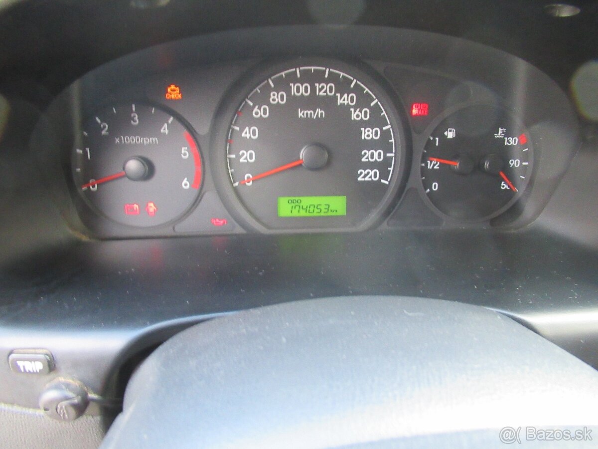 Hyundai H-1 2,5Crd - 12