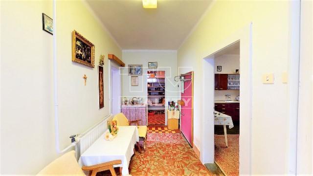 NA PREDAJ RODINNÝ DOM S VEĽKÝM POZEMKOM 2328 m2 NADLICE... - 12