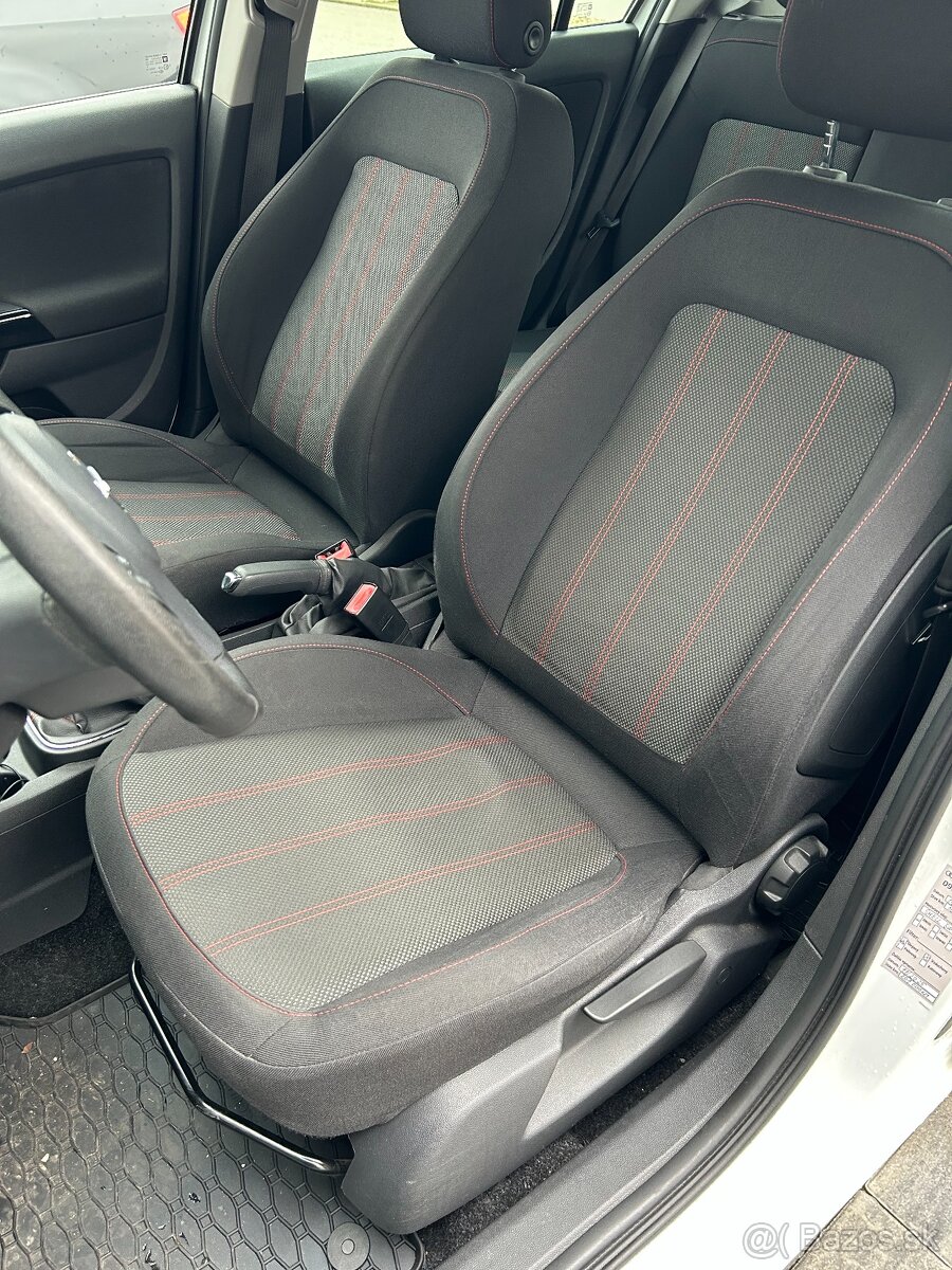 Opel Corsa D 1.2 - 12