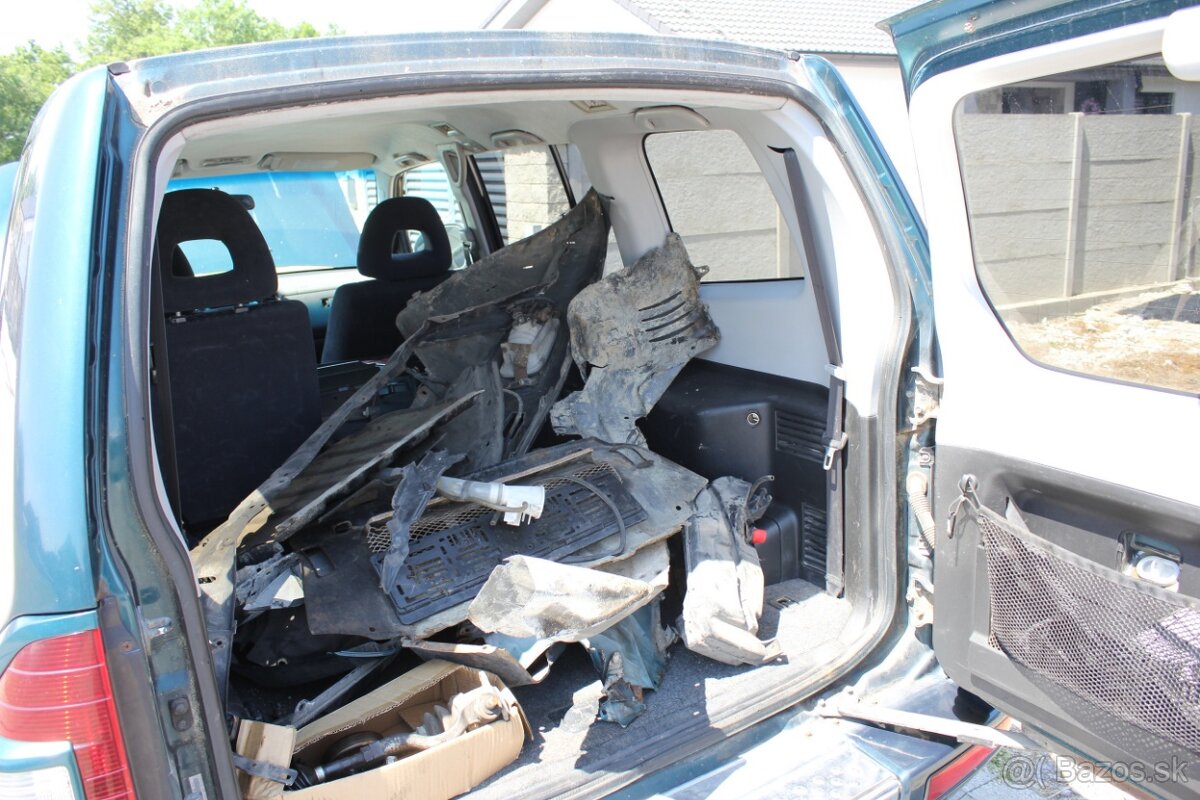 Mitsubishi pajero 3,2 DI-D - 12