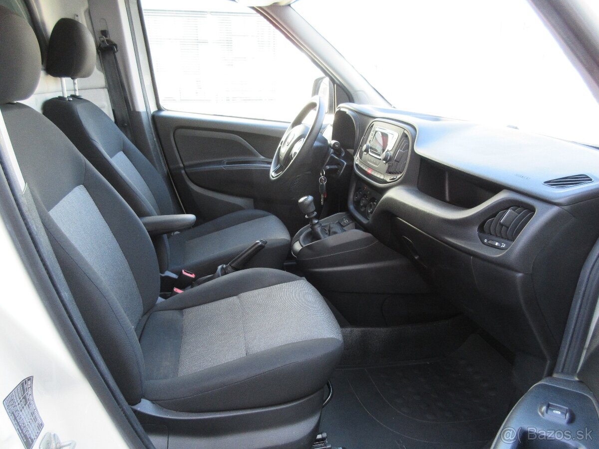 Fiat Dobló Cargo 1.6 MultiJet SX s odp. DPH - 12