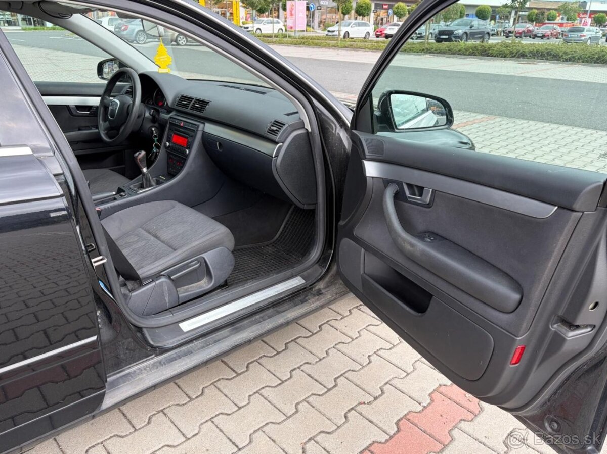 Audi A4 1.6i 75kw klima - 12