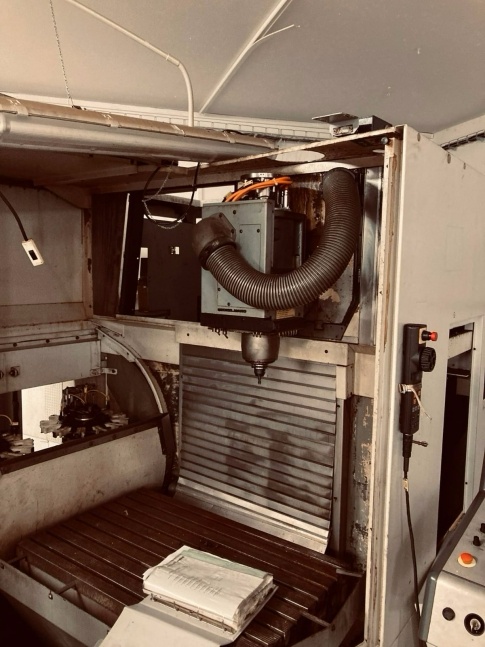 Použité obráběcí centrum DECKEL MAHO DMU 60T/E, r. v. 2005 - 12