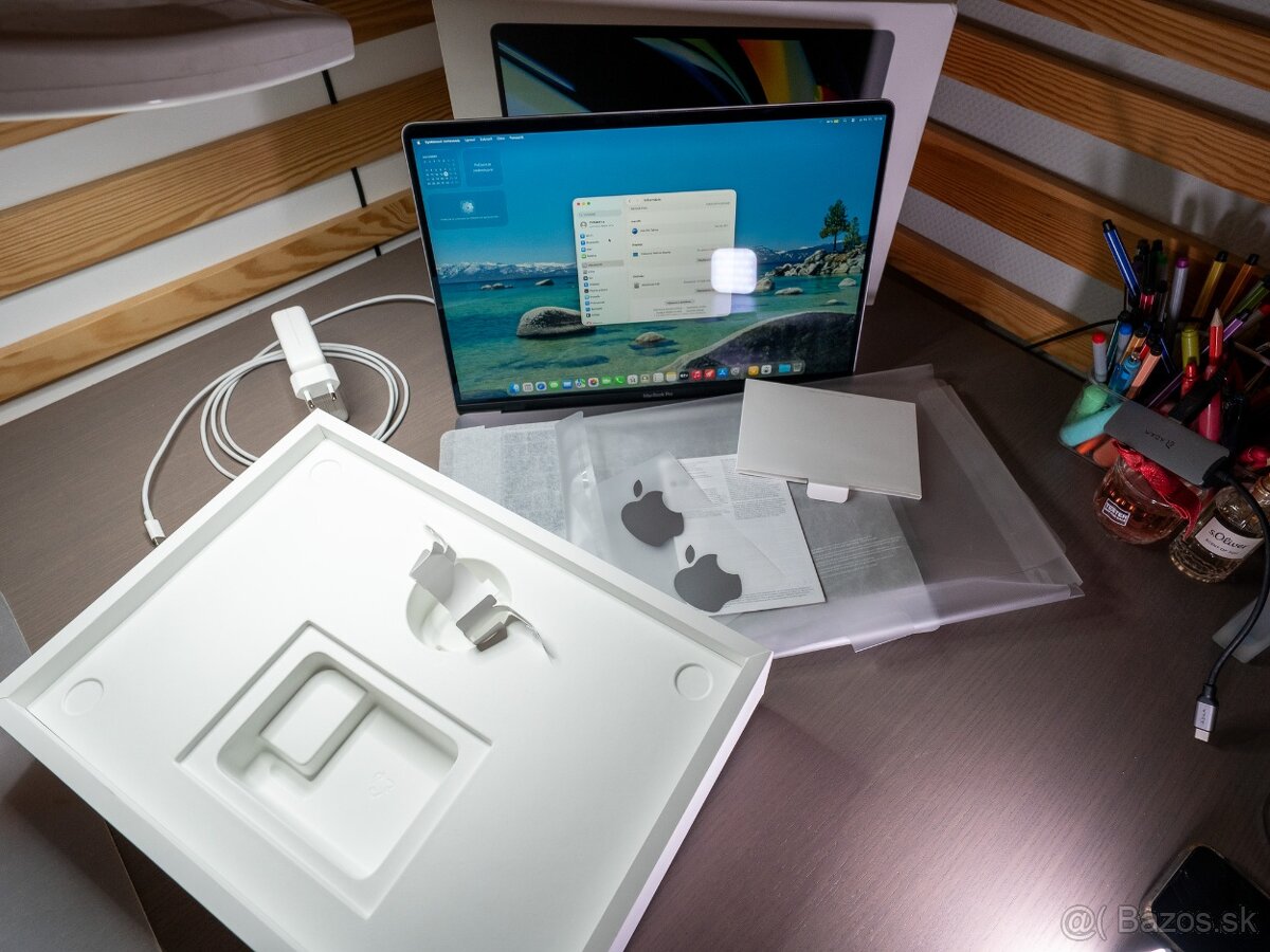 P: MacBook Pro 16" SK i7 6core 2,6GHz 16GB RAM 512GB SSD - 12