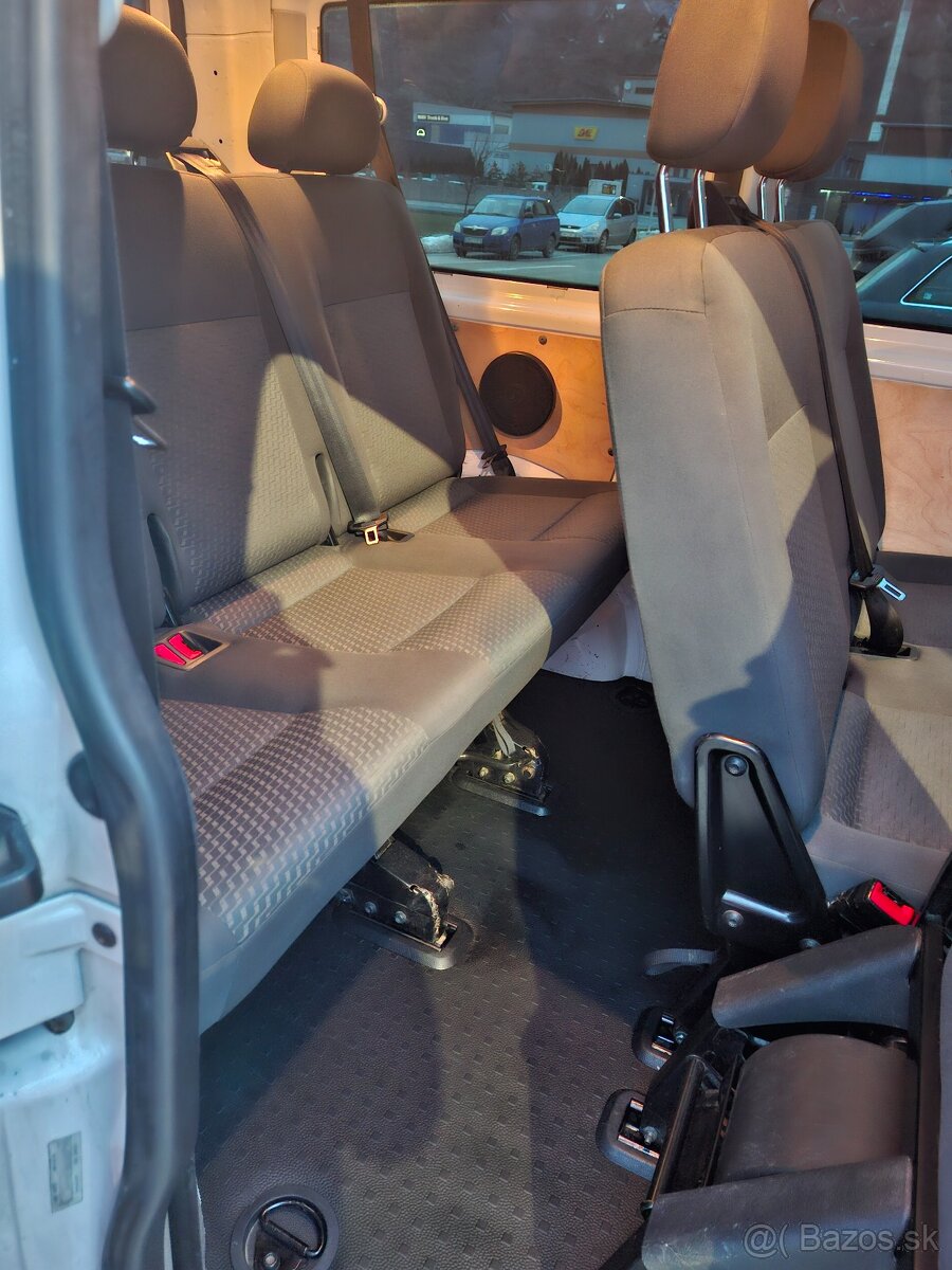 VW T5.1 Transporter - 12