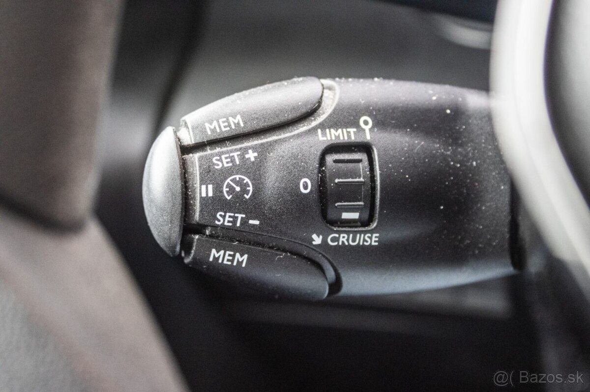 Peugeot Rifter 1.2 PureTech Allure, 81kW, M6 - 12