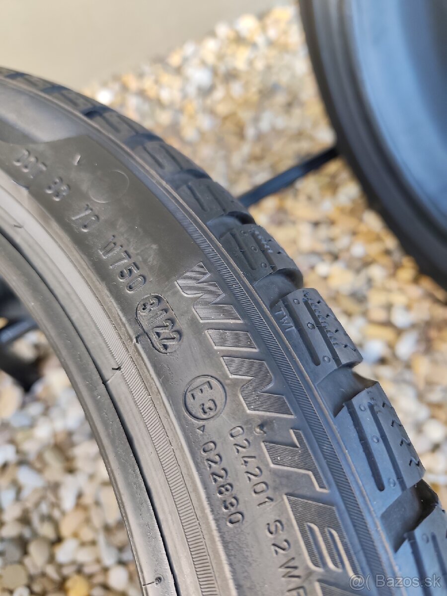 2ks zimné pneu 275/35R20 RFT Pirelli - 12