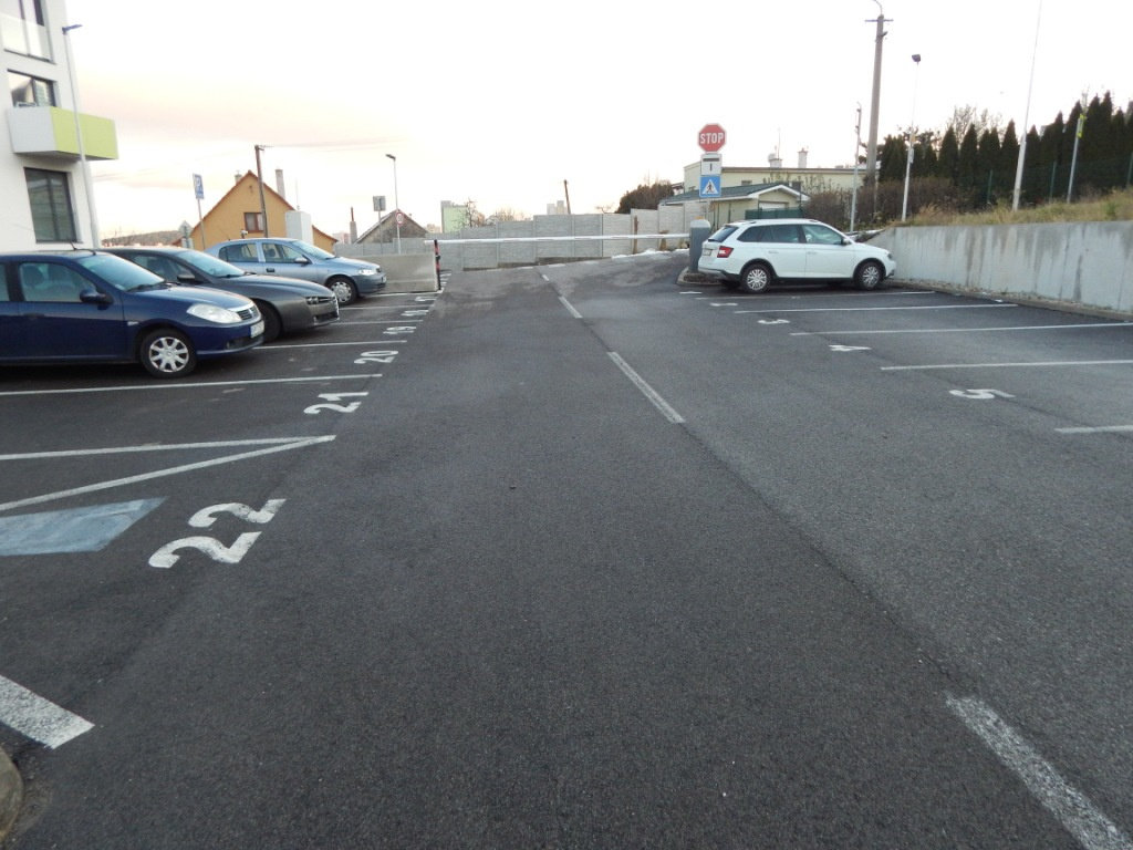 2 izb byt do prenájmu Nitra Hornostavská, terasa parkovanie - 12