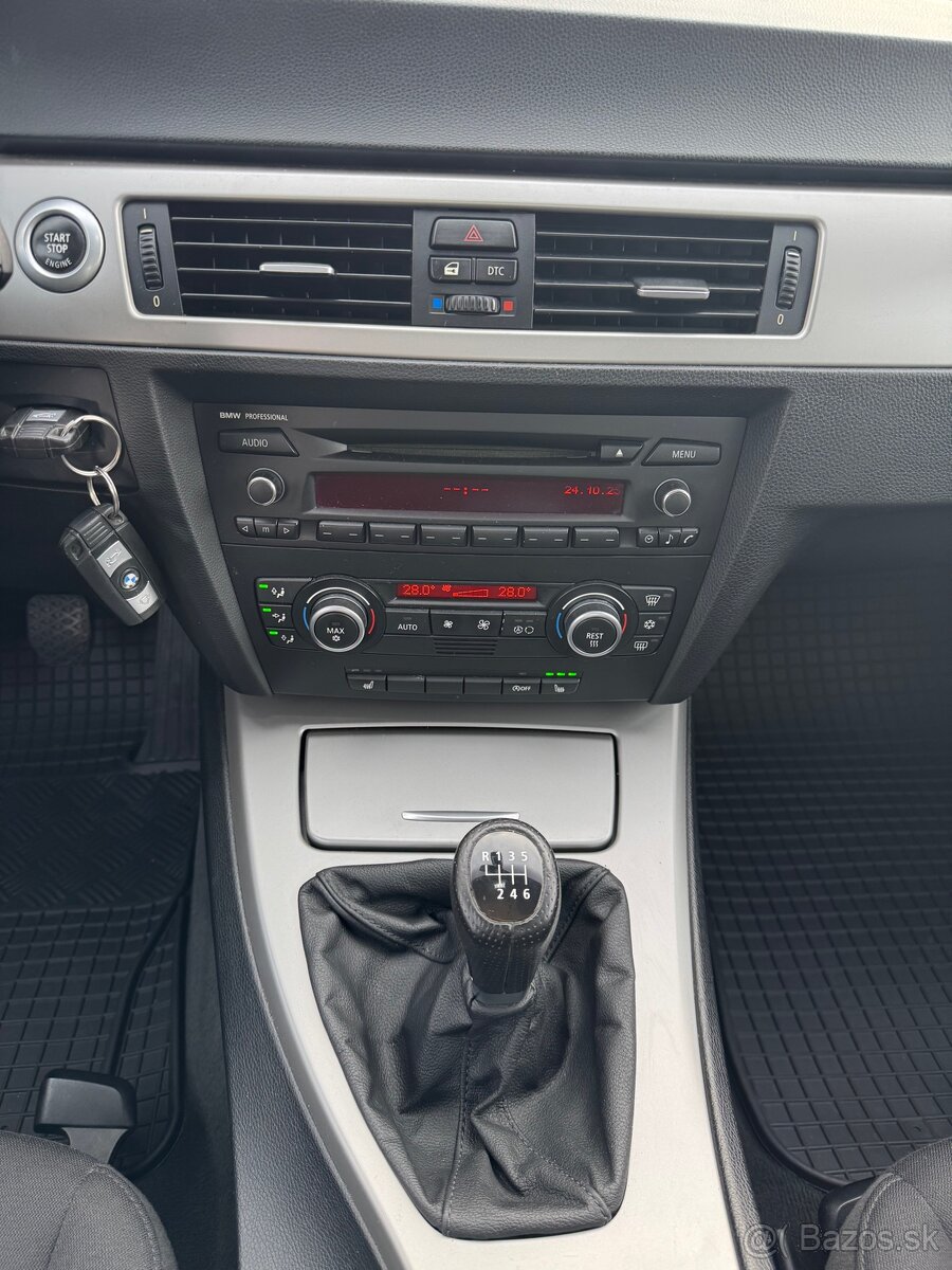 BMW Rad 3 320 d E90 - 12