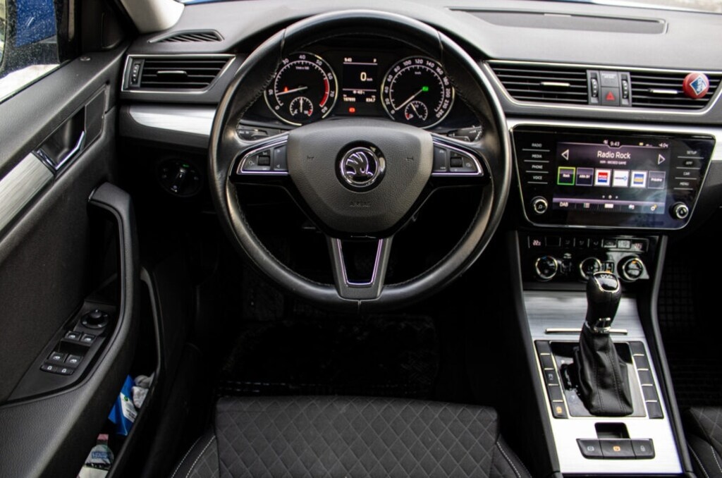 Škoda Superb Combi 2.0 TSI Ambition DSG - 12