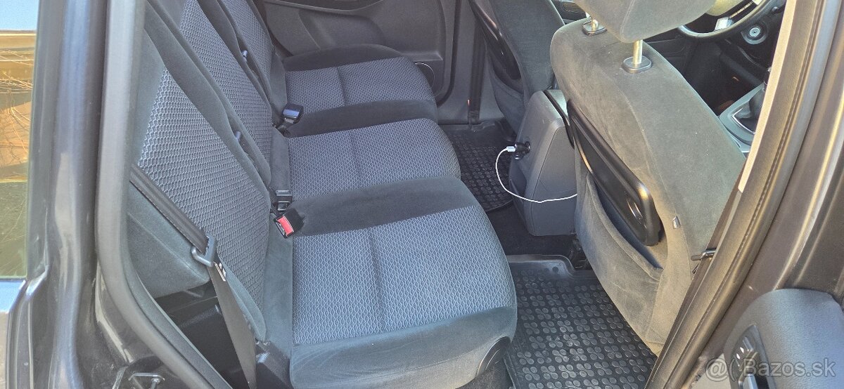 Ford Focus C-max GHIA - 12