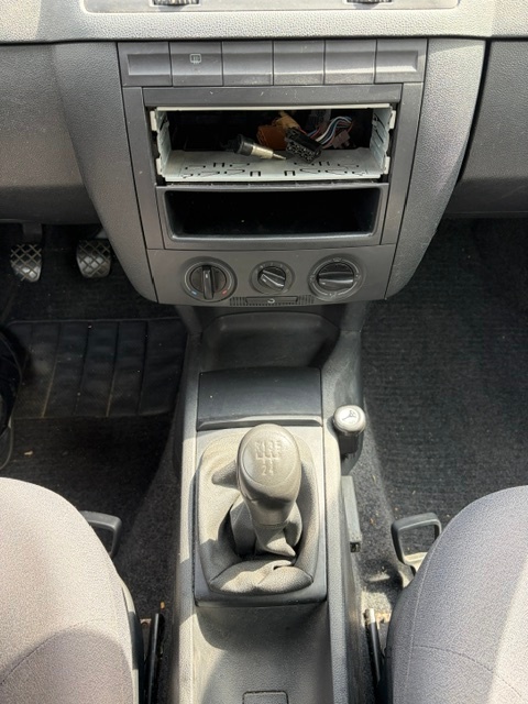 Skoda Fabia 1,2I 40kw - 12