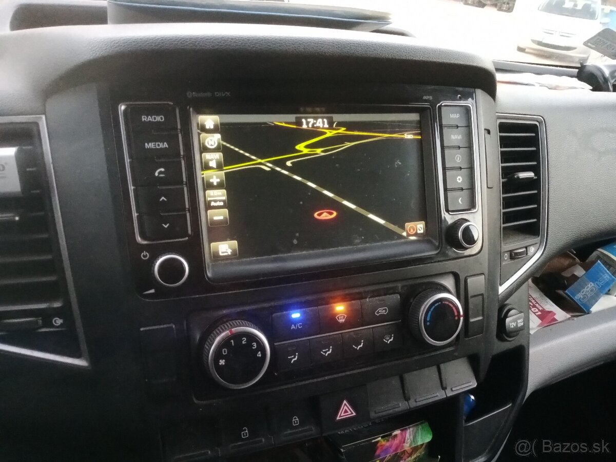 Hyundai H350 - 12