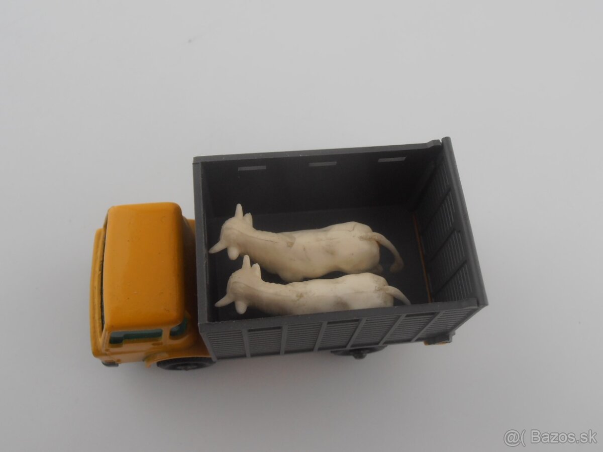 Dodge Cattle Truck, Stake Truck - 12